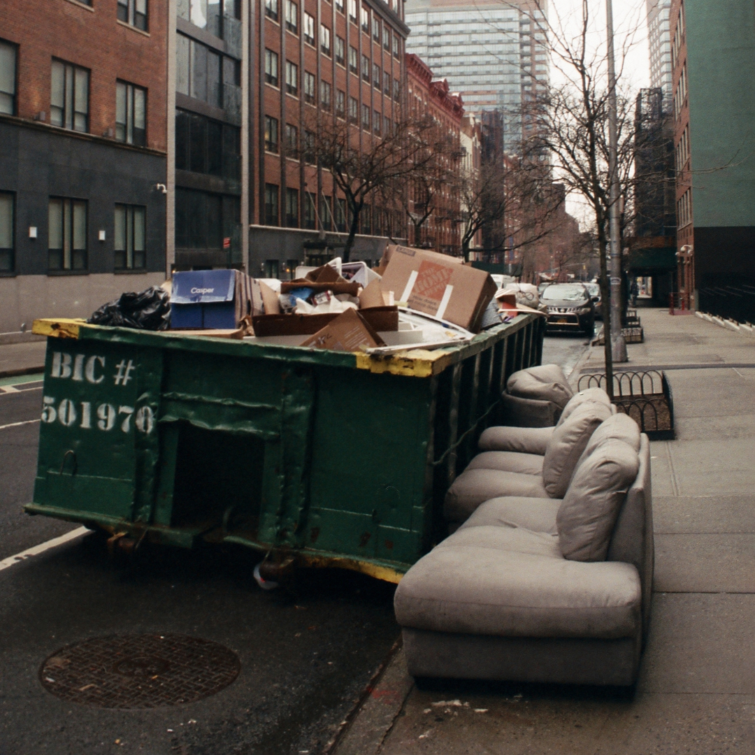 5 Reasons to Rent a Dumpster for Your Next Home Project